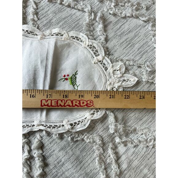 Bread Basket Liner Bun Warmers White Perma-Press Cloth with Floral Embroidery - Picture 7 of 9